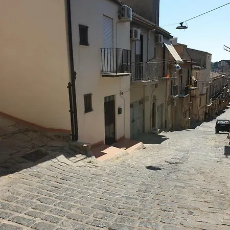 Cara Mamma Apartment